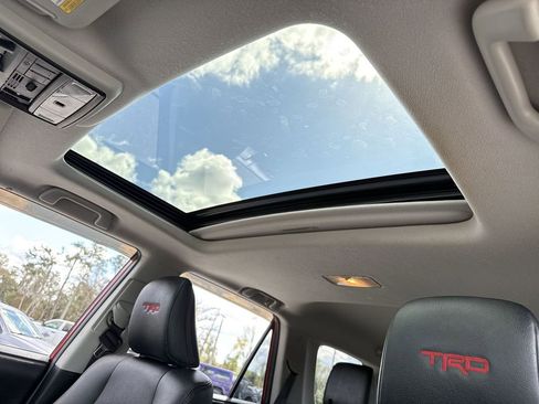 Used 2019 Toyota 4Runner TRD Off-Road Premium image 15