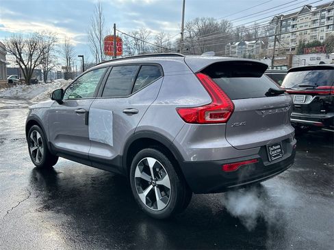 New 2026 Volvo XC40 B5 Core w/ Protection Package Premier image 4