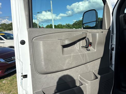 Used 2019 Chevrolet Express 3500 LT w/ LT Preferred Equipment Group image 23