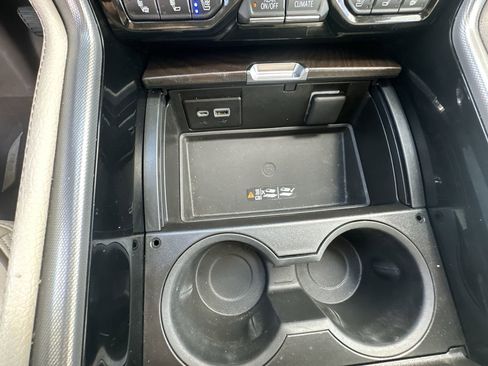 Certified 2023 GMC Yukon XL Denali image 82