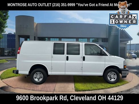 Used 2024 Chevrolet Express 2500 w/ Driver Convenience Package RWD image 8