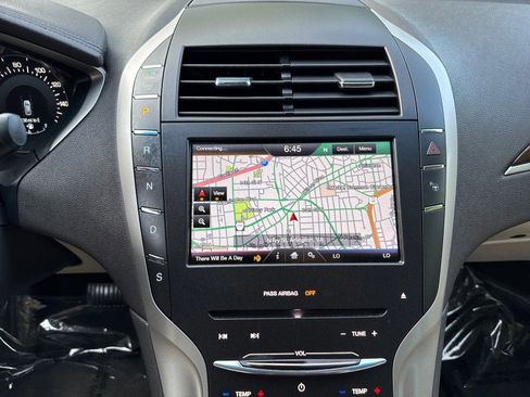 Used 2016 Lincoln MKZ Reserve w/ Equipment Group 300A Reserve AWD/4WD image 25