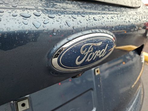 Used 2018 Ford Escape SEL image 31