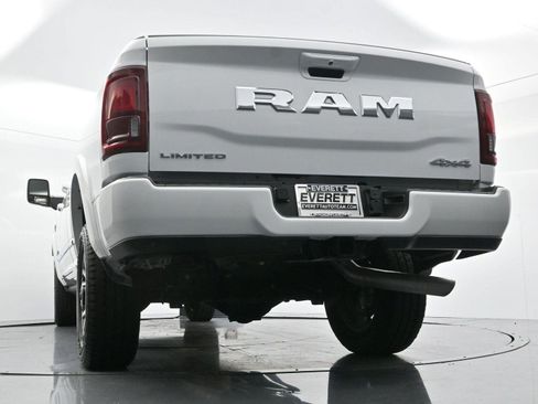 Used 2025 RAM 2500 Limited AWD/4WD image 53