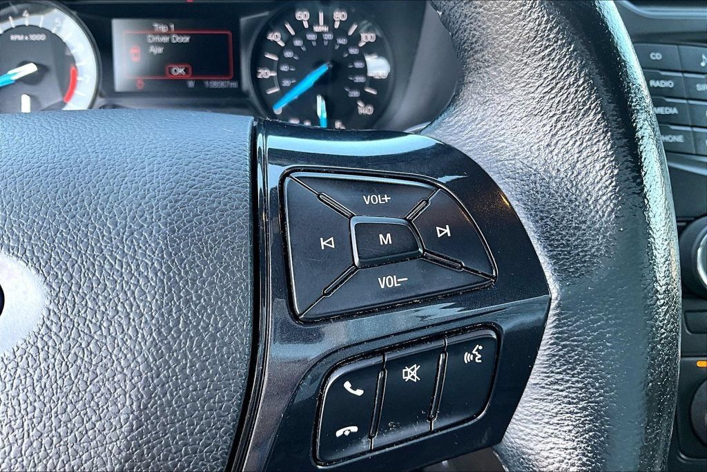 Used 2017 Ford Explorer XLT FWD image 19
