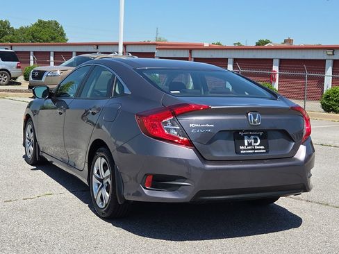 Used 2018 Honda Civic LX image 4