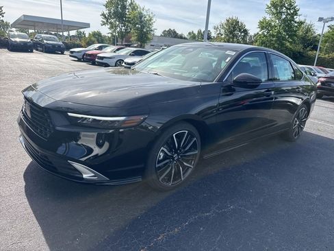 New 2026 Honda Accord Touring image 7