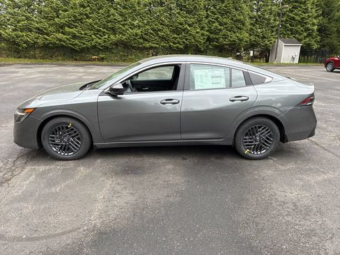New 2026 Nissan Sentra SV w/ SV Convenience Package FWD image 2