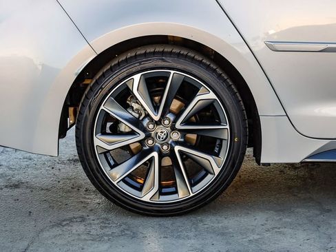 Used 2022 Toyota Corolla SE w/ Carpet Mat Package (TMS) image 12