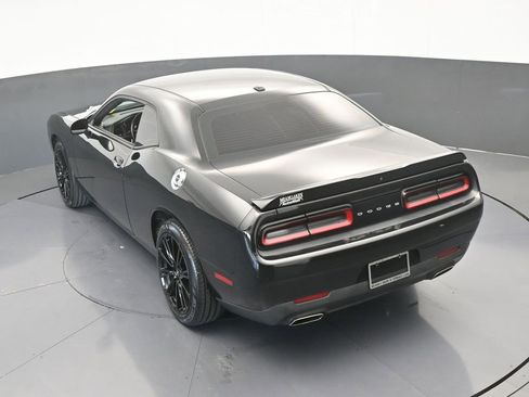 Used 2019 Dodge Challenger SXT image 47