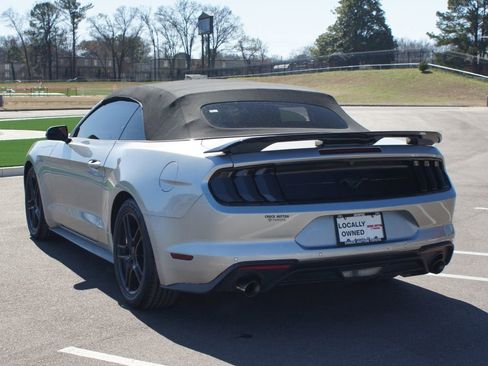Used 2020 Ford Mustang Premium image 15