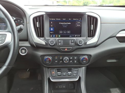 Used 2021 GMC Terrain SLT AWD/4WD image 19