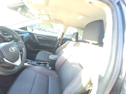 Used 2017 Toyota Corolla LE FWD image 7