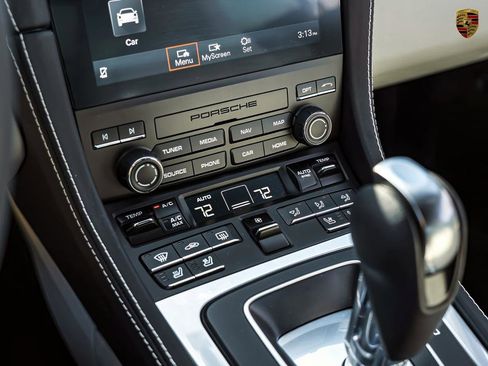 Used 2024 Porsche 718 Cayman Style Edition image 33