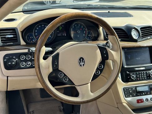 Used 2010 Maserati GranTurismo Coupe image 35