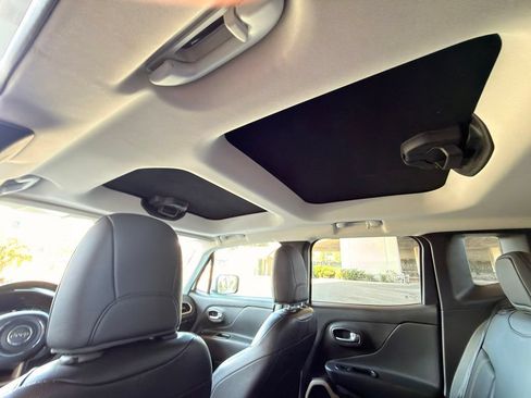 Used 2016 Jeep Renegade Limited AWD/4WD image 39