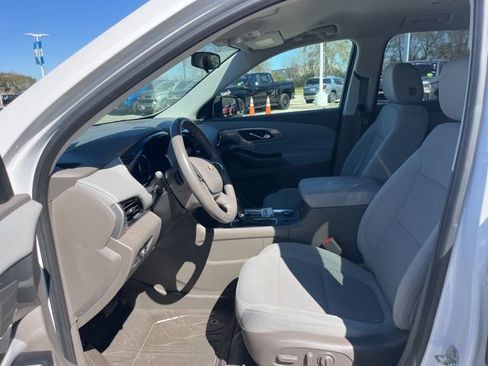 Used 2019 Chevrolet Traverse LT image 14