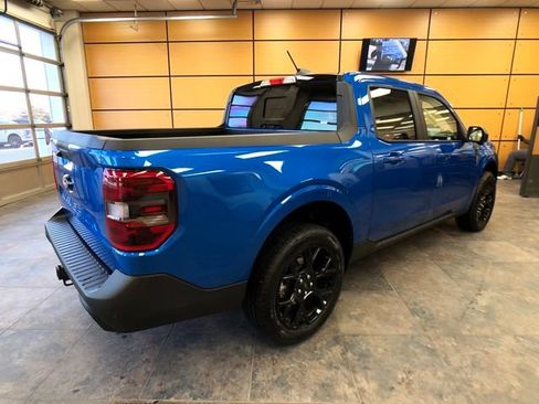 New 2026 Ford Maverick Lariat w/ Black Appearance Package image 7