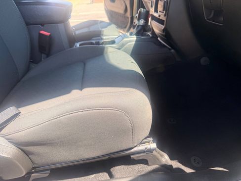 Used 2021 Jeep Wrangler Unlimited Sport AWD/4WD image 16
