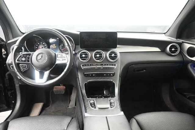 Used 2022 Mercedes-Benz GLC 300 image 30