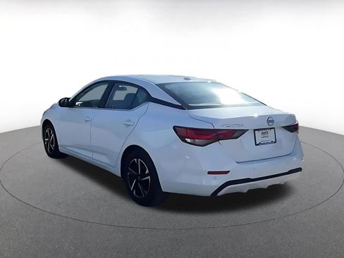 Used 2025 Nissan Sentra SV image 9