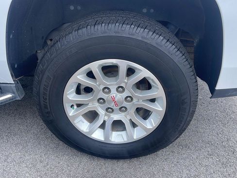 Used 2016 GMC Yukon SLE w/ Convenience Package AWD/4WD image 12