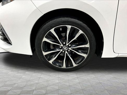 Used 2017 Toyota Corolla SE w/ Carpet Mat Package (TMS) FWD image 33