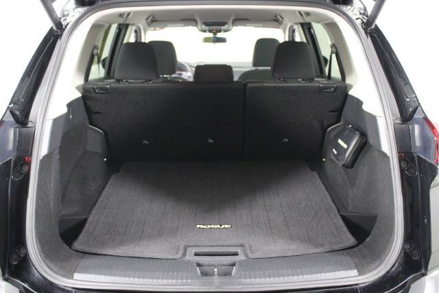 Certified 2026 Nissan Rogue SV FWD image 14