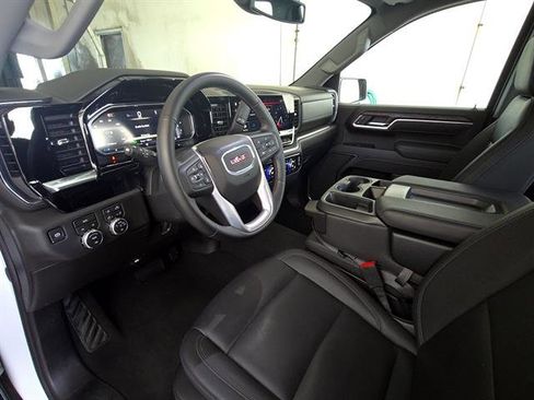 Used 2026 GMC Sierra 1500 SLT AWD/4WD image 7