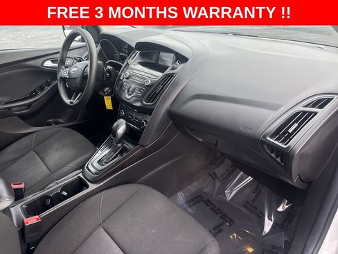 Used 2018 Ford Focus SE FWD image 28