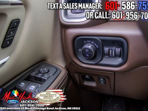 Used 2025 RAM 1500 Laramie AWD/4WD image 21