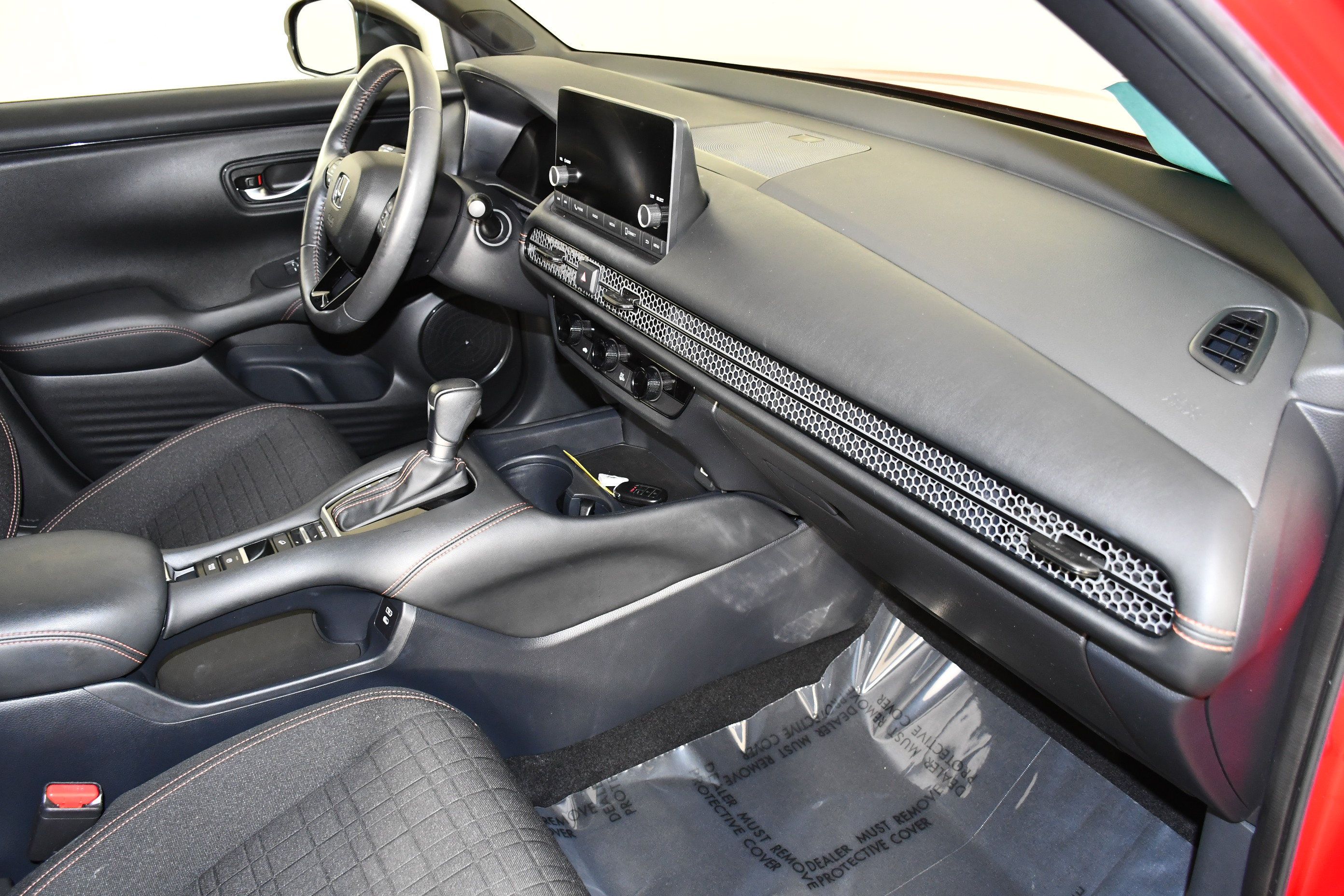 Certified 2024 Honda HR-V Sport image 38