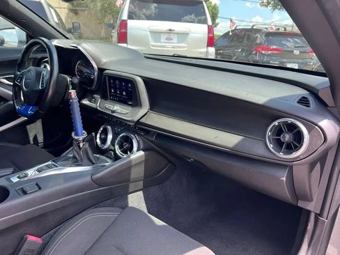 Used 2020 Chevrolet Camaro LS RWD image 19