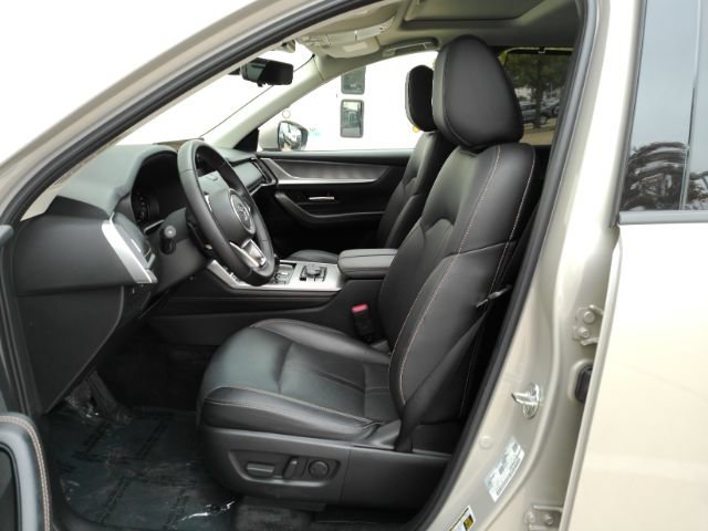 Used 2025 MAZDA CX-90 Plug-In Hybrid w/ Preferred AWD/4WD image 16
