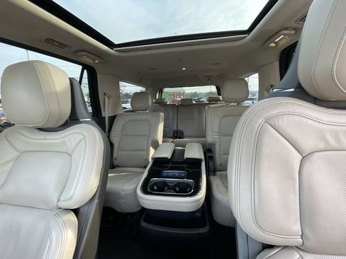 Used 2024 Lincoln Navigator L Reserve AWD/4WD image 21