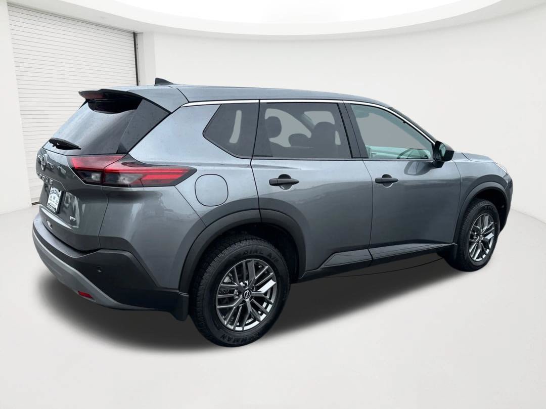 Used 2023 Nissan Rogue S AWD/4WD image 5