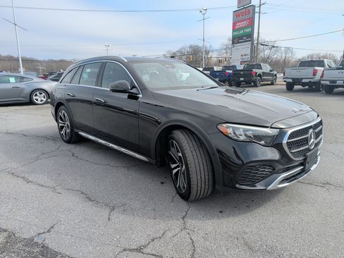 Used 2025 Mercedes-Benz E 450 4MATIC All-Terrain Wagon image 2