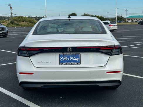 New 2025 Honda Accord SE image 7