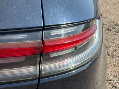 Used 2021 Porsche Macan S image 7