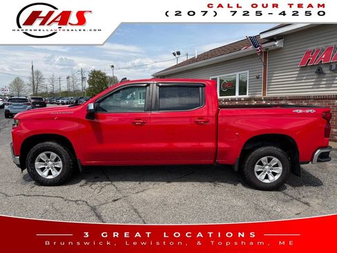 Used 2021 Chevrolet Silverado 1500 LT AWD/4WD image 3