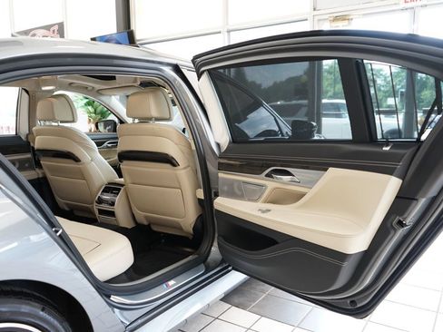 Used 2018 BMW 750i xDrive AWD/4WD image 62