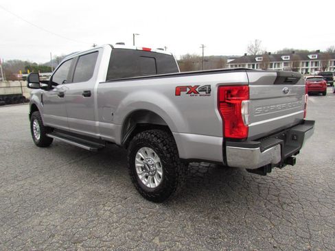 Used 2022 Ford F250 XL w/ STX Appearance Package image 5