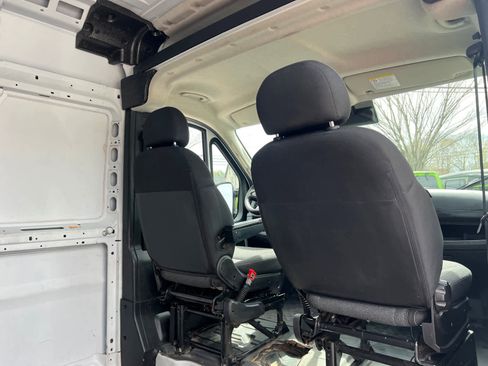 Used 2023 RAM ProMaster 2500 FWD image 30