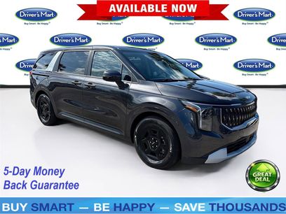 Used 2025 Kia Carnival
