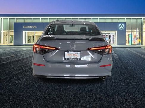 Used 2025 Honda Civic Sport image 8