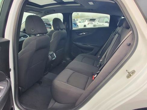 Used 2023 Chevrolet Malibu LT image 24