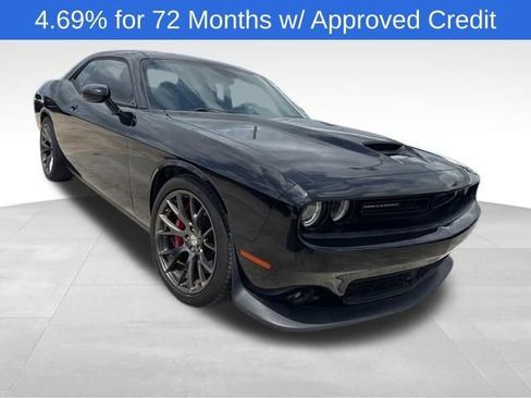 Used 2016 Dodge Challenger SRT w/ Technology Group RWD image 1