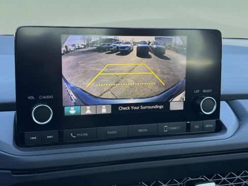 Used 2023 Honda Accord EX image 11