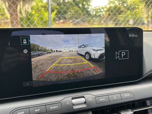 Used 2025 Kia K4 FWD image 22