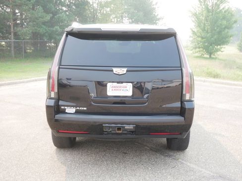 Used 2020 Cadillac Escalade Premium Luxury w/ Escalade Sport Edition AWD/4WD image 6